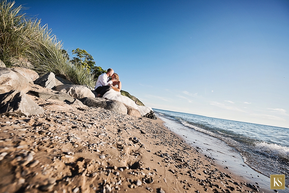 Lake Michigan Wedding Pictures, Lake Michigan Beach wedding photos, Glen Kellie Saunders Photography